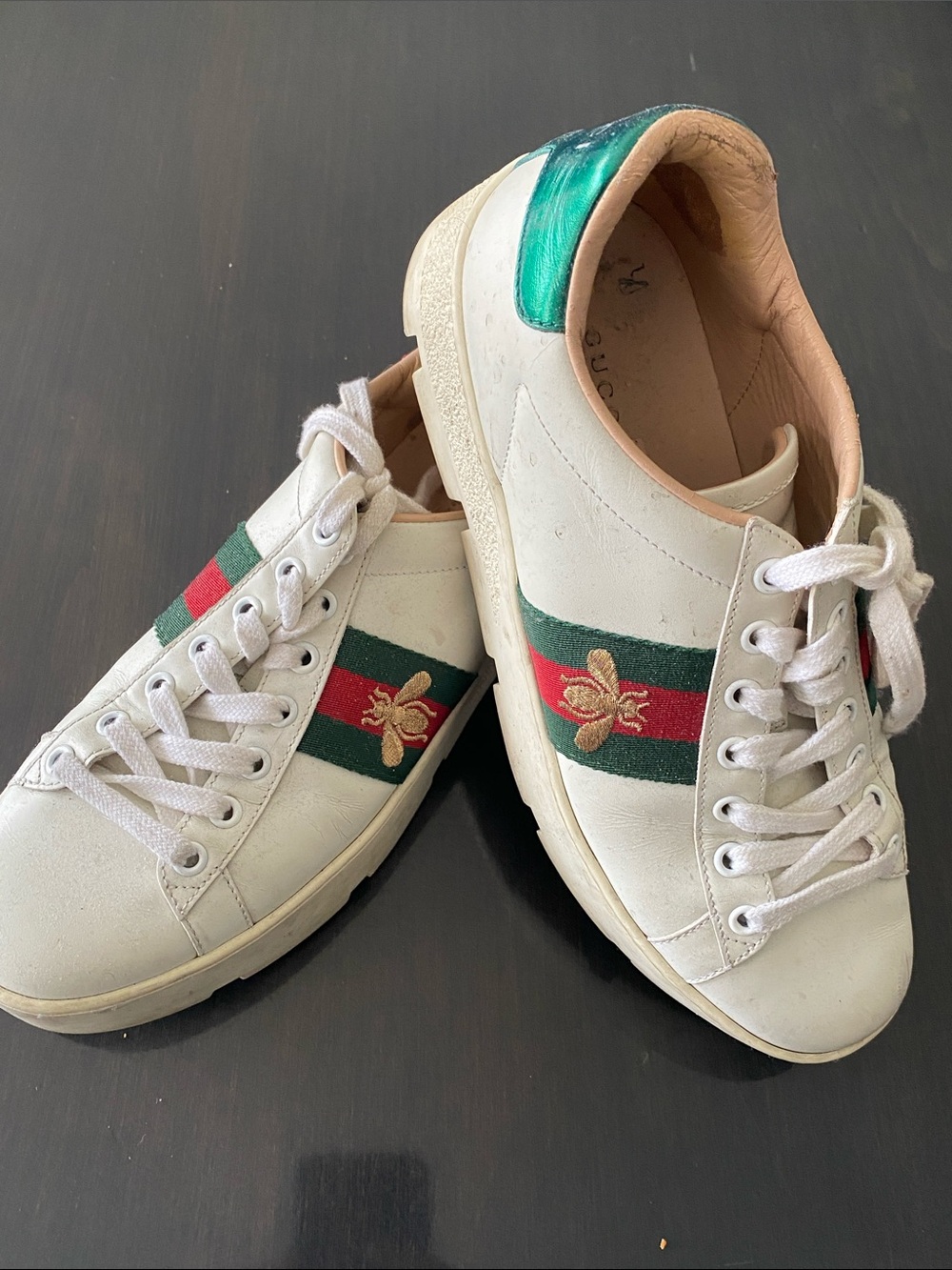 Gucci White Leather Sneakers with Green and Red Web and Gold Bee